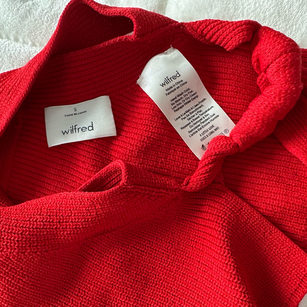 Aritzia Cayenne Top - Picture 5 of 5